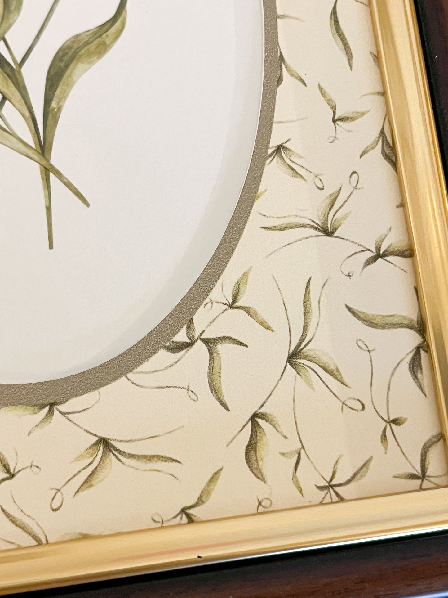 Green Oval Botanical Patterned Photo Mat