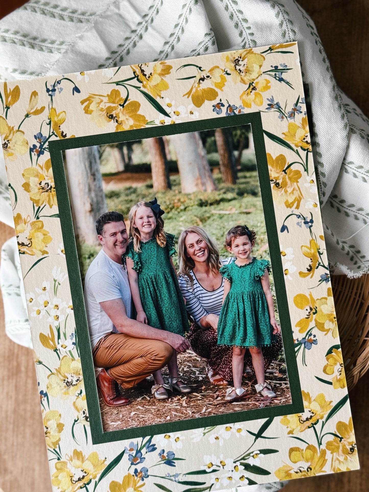 Green Garden Photo Mount - passepartout frame - rectangular aperture - Coeur et Maman