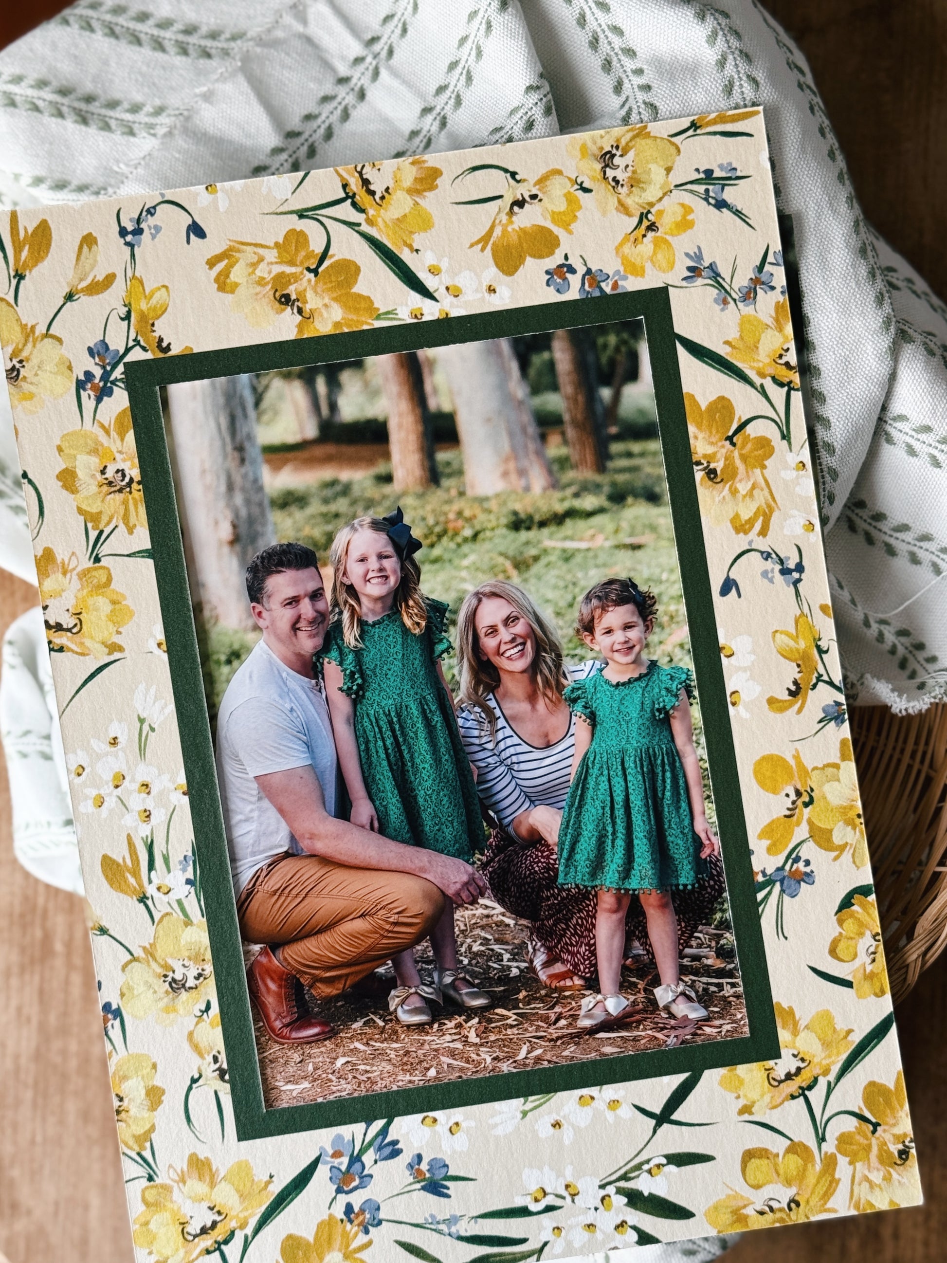 Green Garden Photo Mount - passepartout frame - rectangular aperture - Coeur et Maman