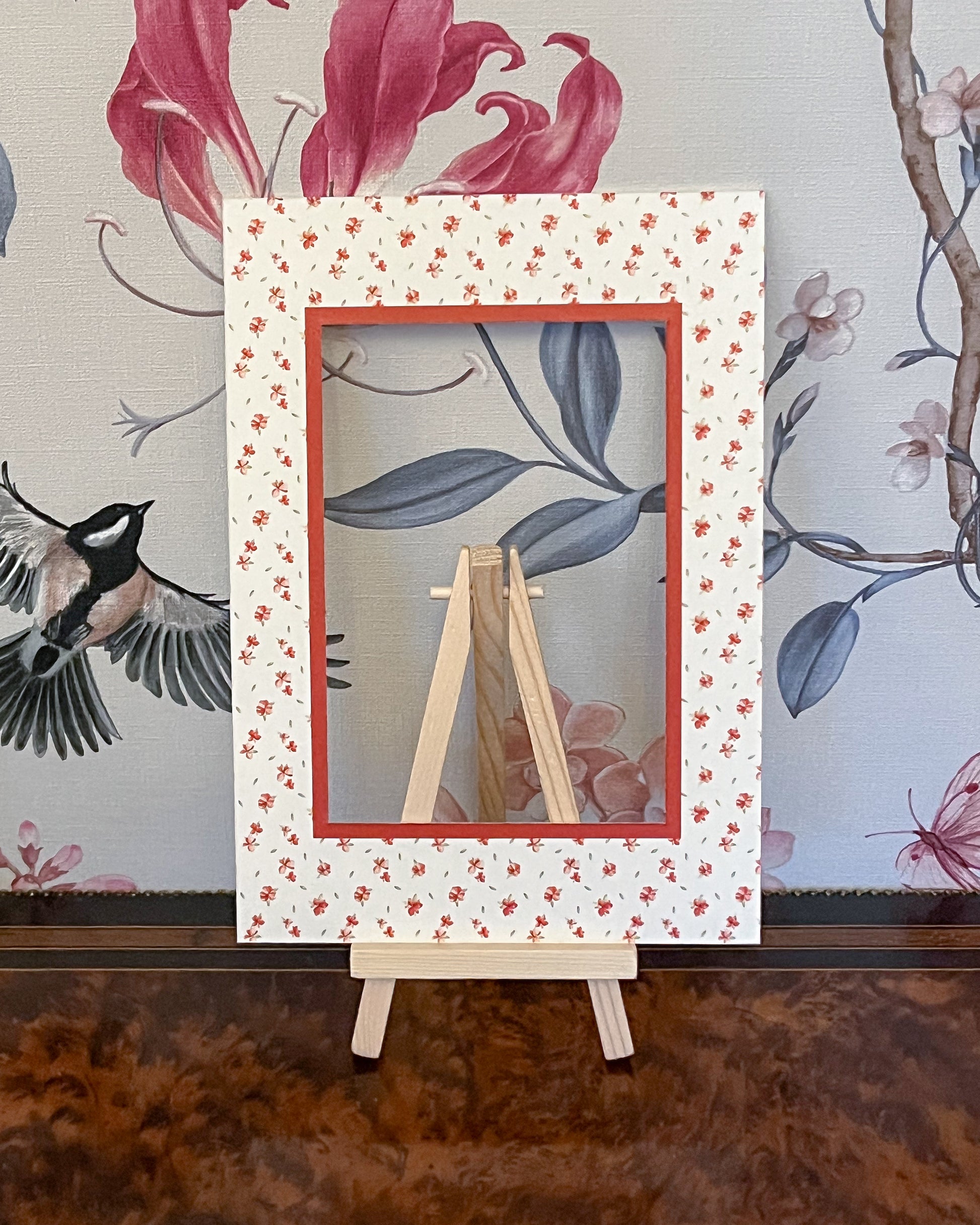 Red Rectangular Floral Photo Mat