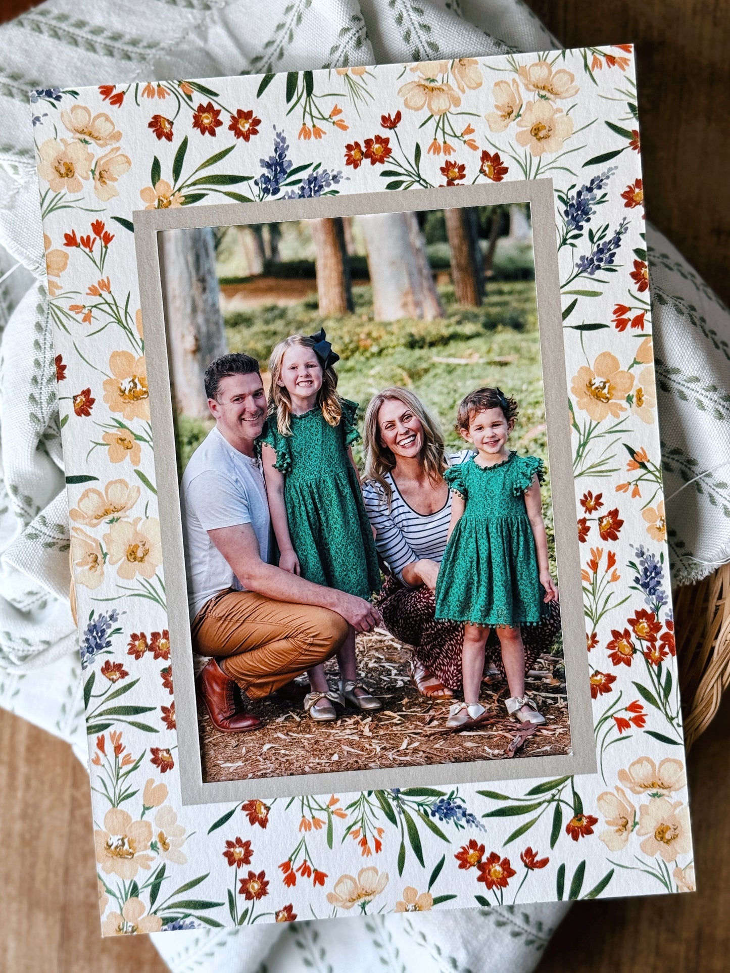 The Meadow Photo Mount - passepartout frame - rectangular aperture - Coeur et Maman