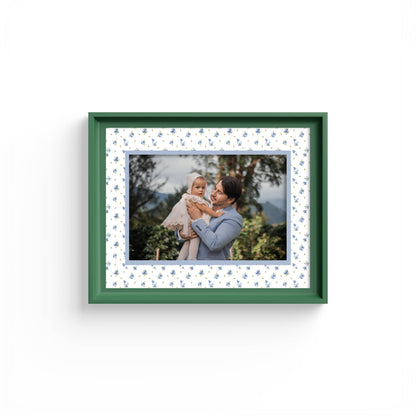 Floral Photo Mount - mount for picture frame - green frame - wall hanging - Coeur et Maman