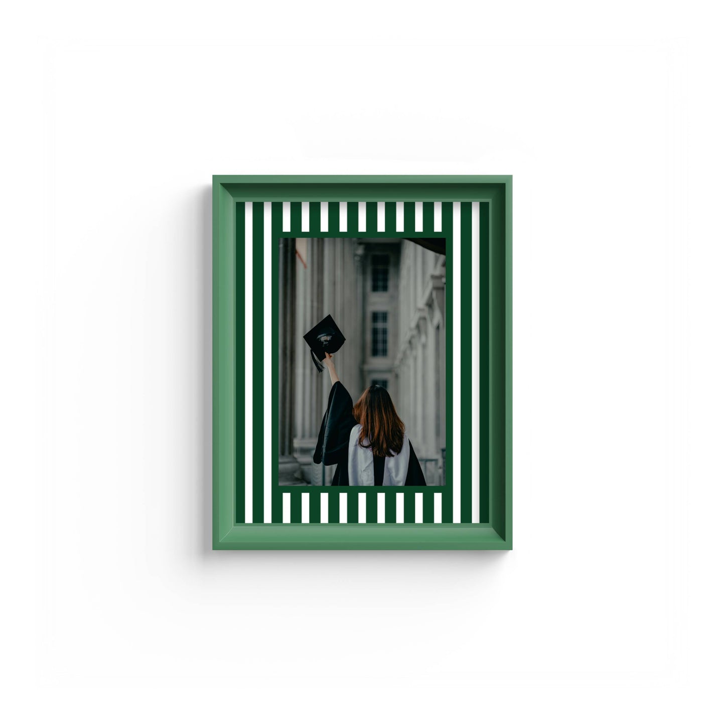 Medium Stripes Photo Mount - mount for picture frame for graduation certificates - green frame - wall hanging - Coeur et Maman