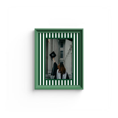 Medium Stripes Photo Mount - mount for picture frame for graduation certificates - green frame - wall hanging - Coeur et Maman
