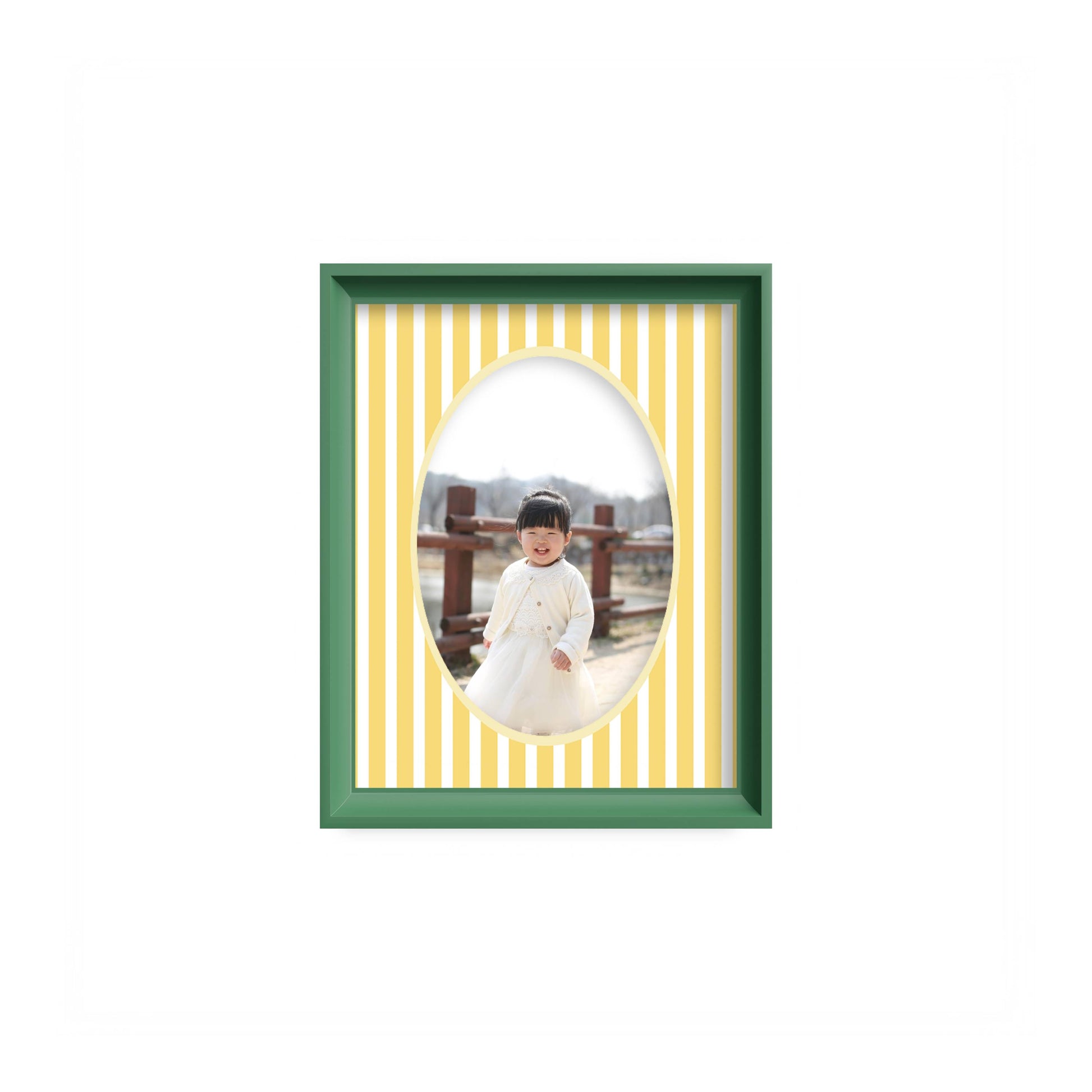 Medium Stripes Photo Mount - mount for picture frame - green frame - wall hanging - Coeur et Maman
