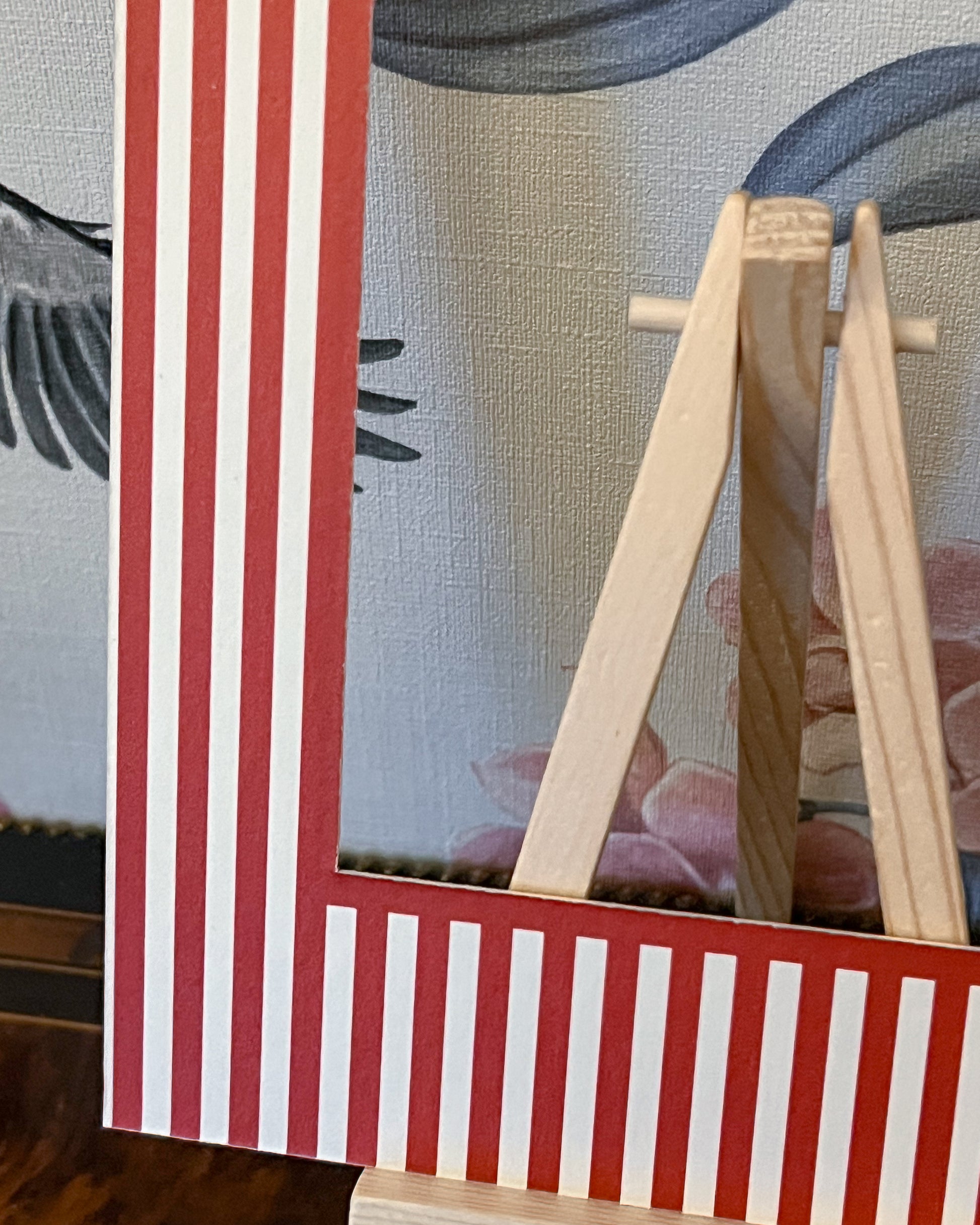 Coeur et Maman Red Small Stripes Mat Board

The perfect Valentine’s Gift to frame life’s precious memories. 