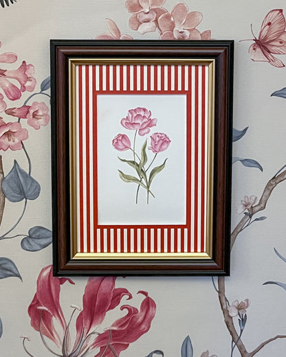 Coeur et Maman Red Small Stripes Mat Board

The perfect Valentine’s Gift to frame life’s precious memories. 